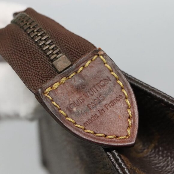 LOUIS VUITTON Monogram Posh Toilette 15 Pouch - Picture 13 of 16